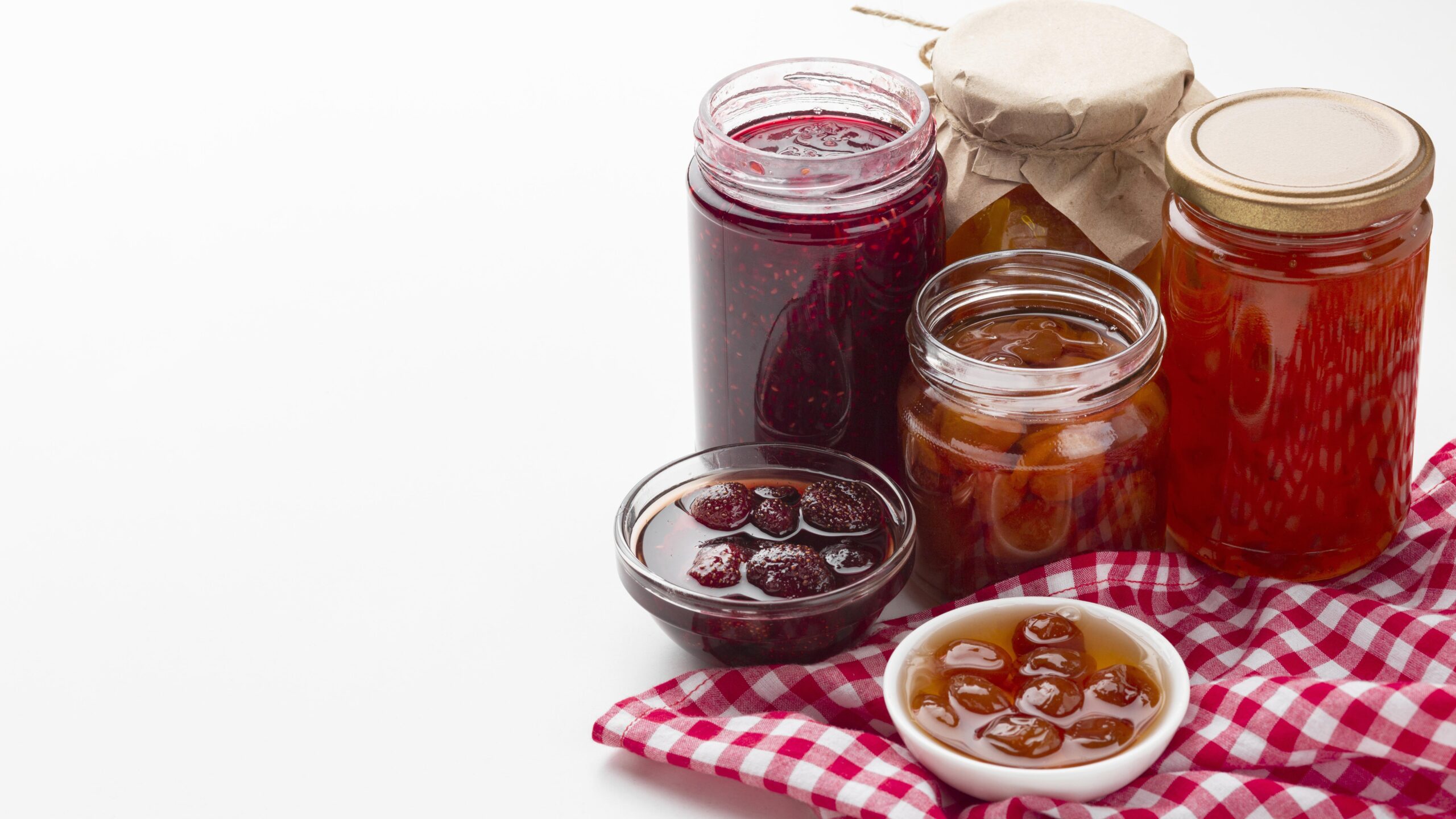 high-angle-arrangement-with-jam-jars
